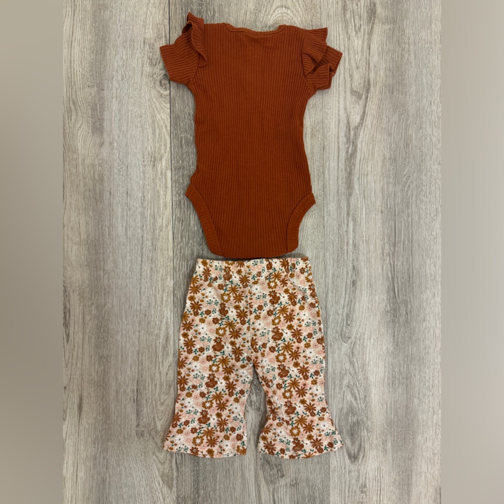 Three Likes 3 month baby girl outfit - Picture 5 of 6